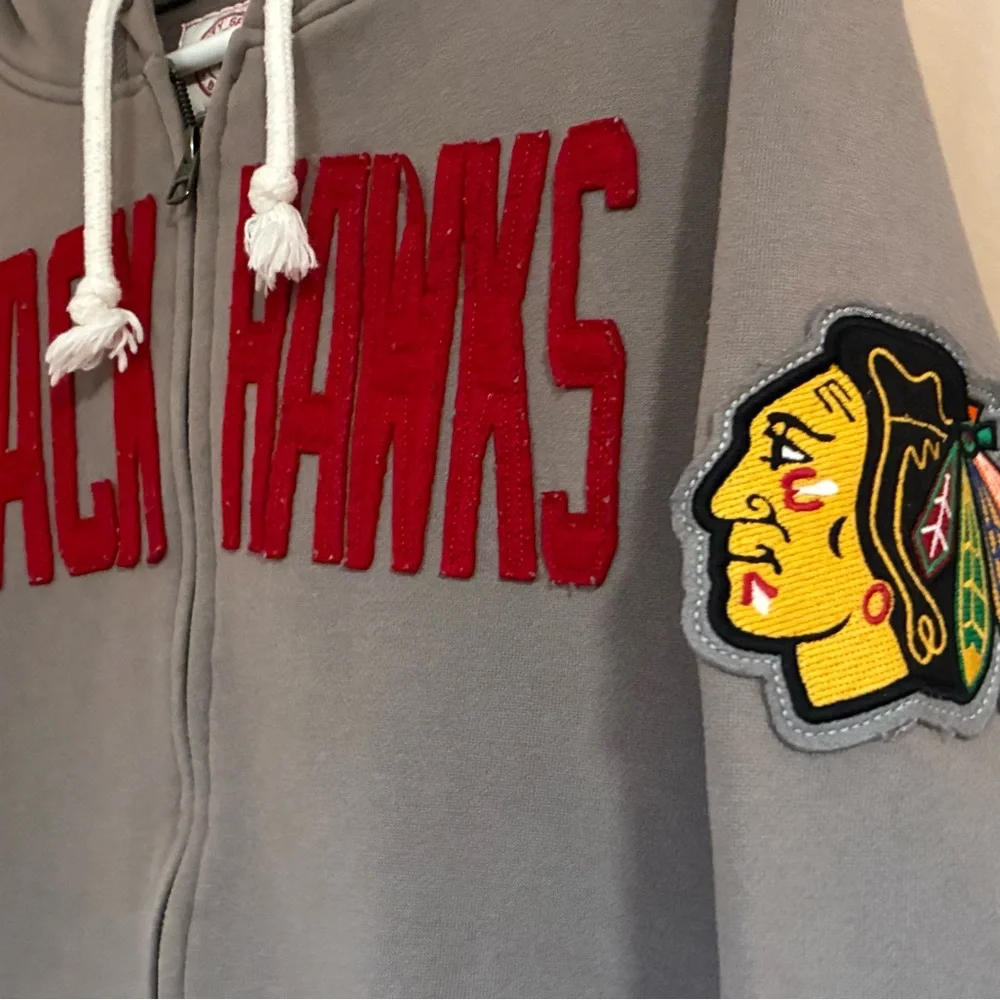 Chicago Blackhawks NHL '47 Brand Mens Zip Hoodie Size Large - Picture 2 of 5